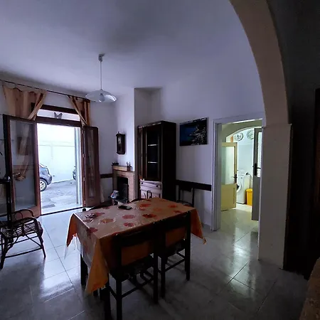 La Casa Di Lucia Castro (Lecce)