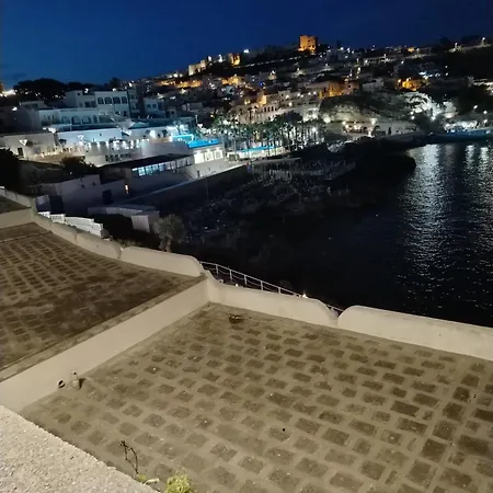 La Casa Di Lucia Castro (Lecce)