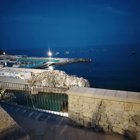 La Casa Di Lucia Castro (Lecce)