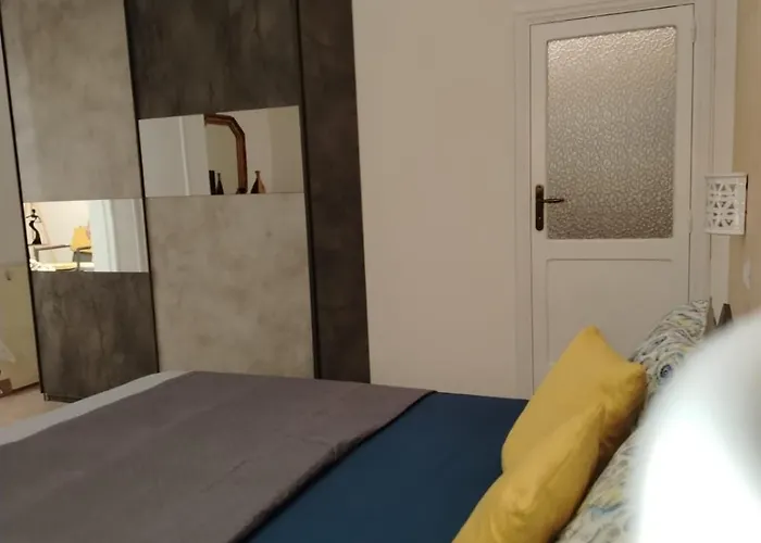 La Casa Di Lucia Holiday home *